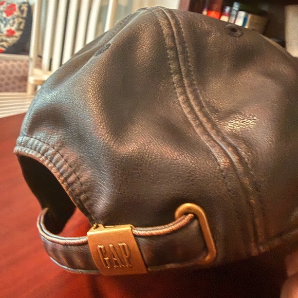 GAP Black Leather Cap main image 4